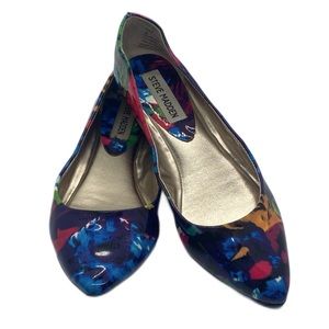 🎈Steve Madden multicolor Ibiza flats size 6